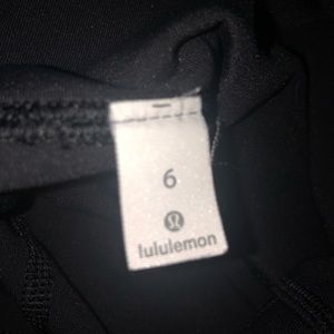 Lulu Sports Leggings, Size 6
